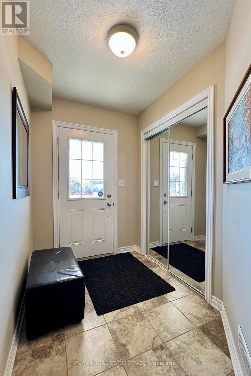 130 Truedell Circle, Hamilton, Ontario  L0R 2H9 - Photo 5 - X12861922