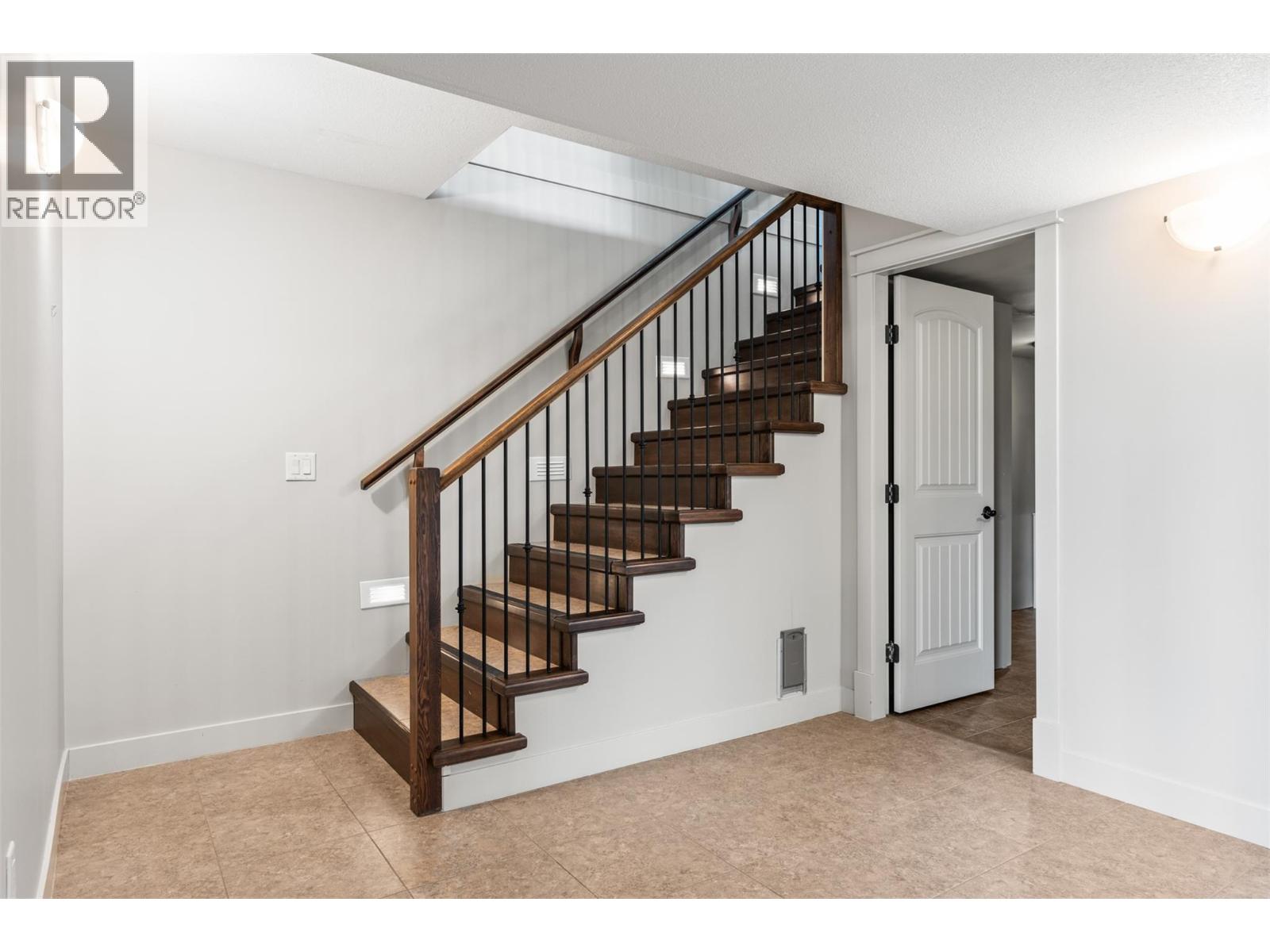 1000 Mt. Ida Drive Unit# 7, Vernon, British Columbia  V1B 4C3 - Photo 29 - 10378568