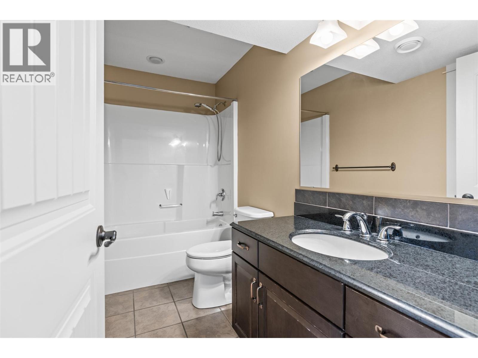 1000 Mt. Ida Drive Unit# 7, Vernon, British Columbia  V1B 4C3 - Photo 32 - 10378568