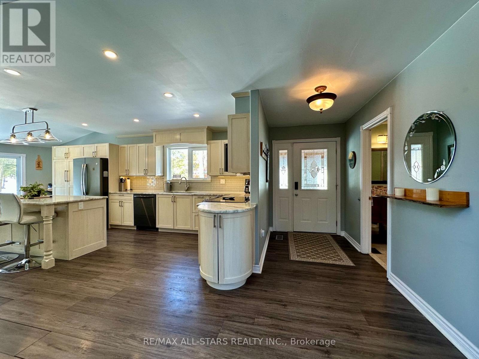 398 Edwina Drive, Trent Lakes, Ontario  K0M 1A0 - Photo 7 - X12862168