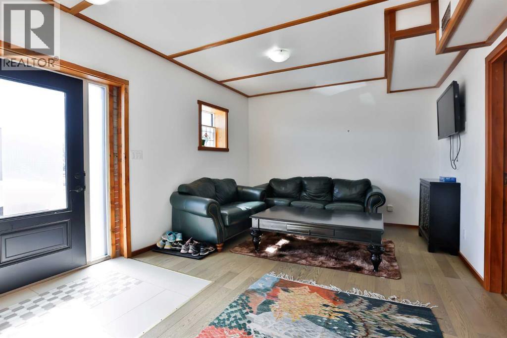 320 Railway Avenue, Granum, Alberta  T0L 1A0 - Photo 30 - A2290999