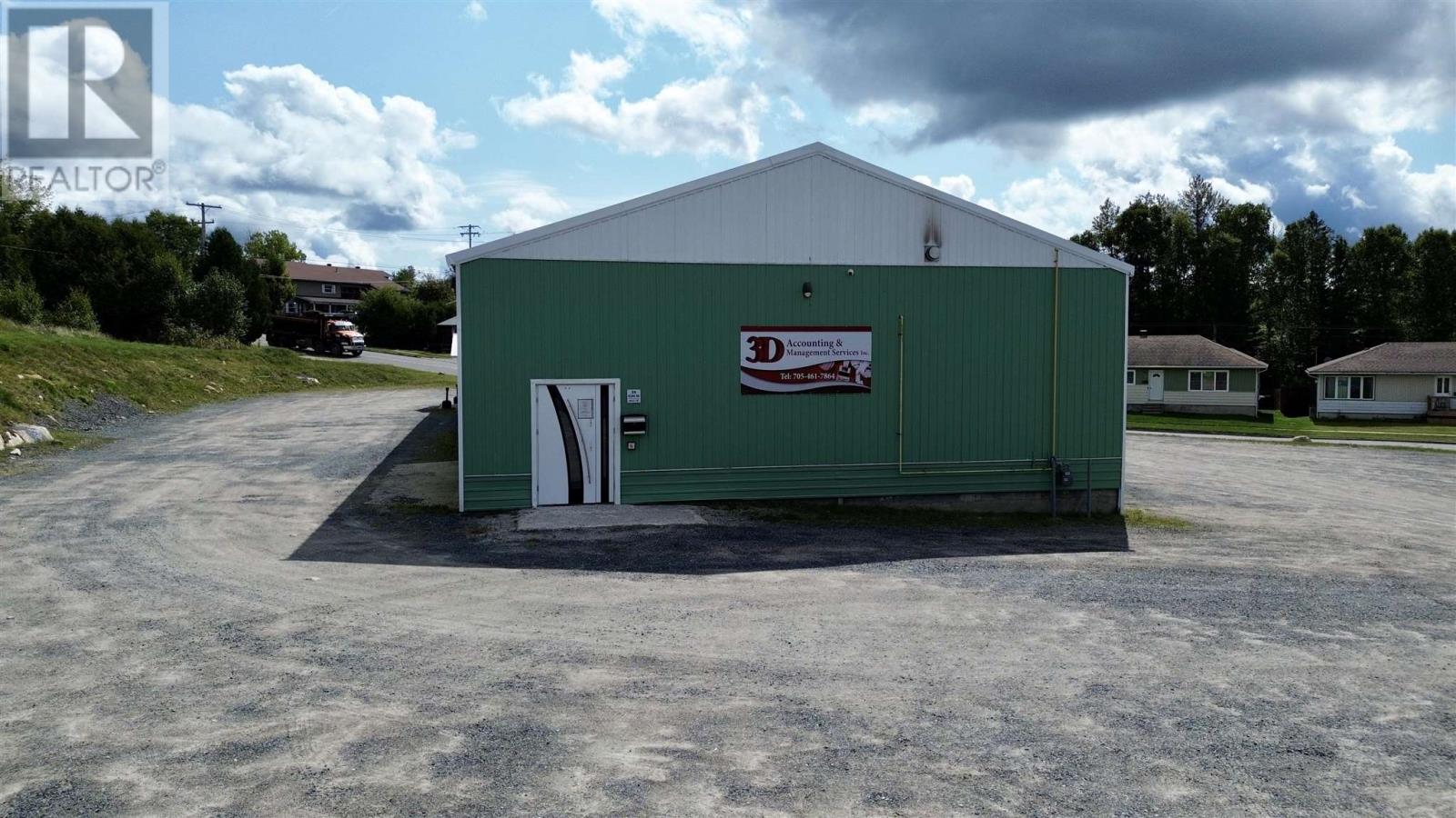 25 Dunn Rd, Elliot Lake, Ontario  P5A 2R9 - Photo 4 - SM252528