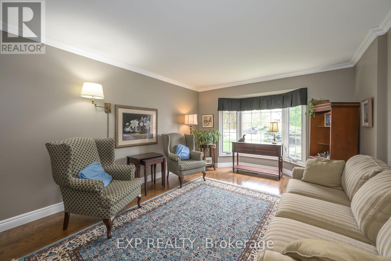 43 Glenridge Crescent, London North, Ontario  N6G 4W5 - Photo 12 - X12861974