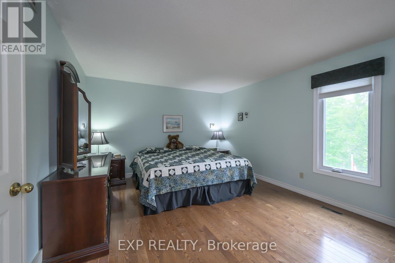 43 Glenridge Crescent, London North, Ontario  N6G 4W5 - Photo 15 - X12861974