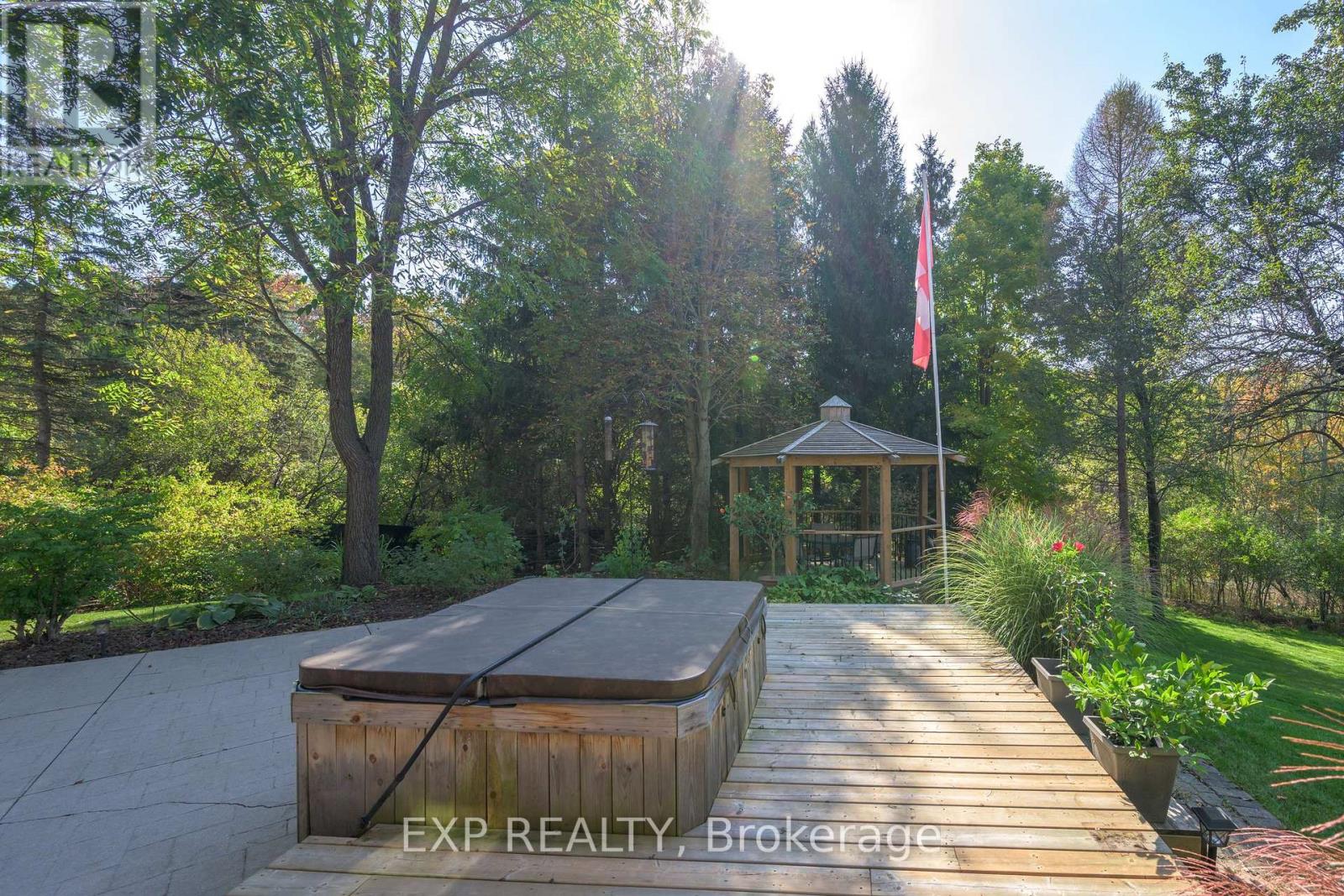 43 Glenridge Crescent, London North, Ontario  N6G 4W5 - Photo 35 - X12861974