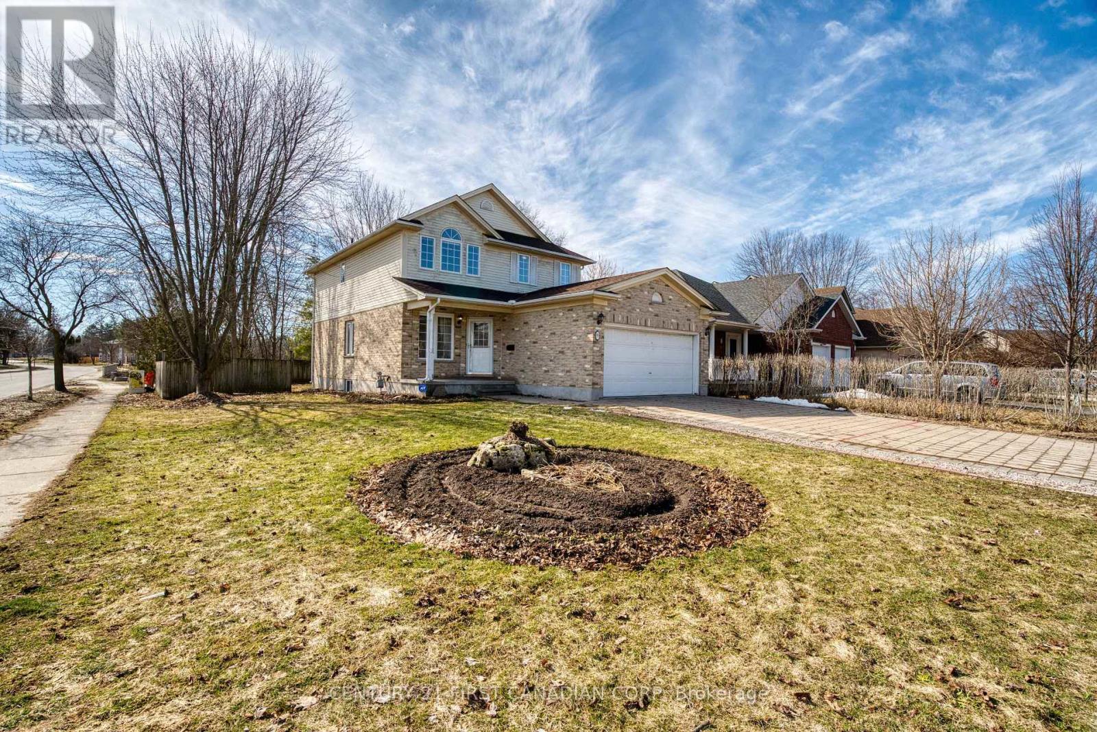 89 Mctaggart Court, London North, Ontario  N5X 3L9 - Photo 2 - X12862004