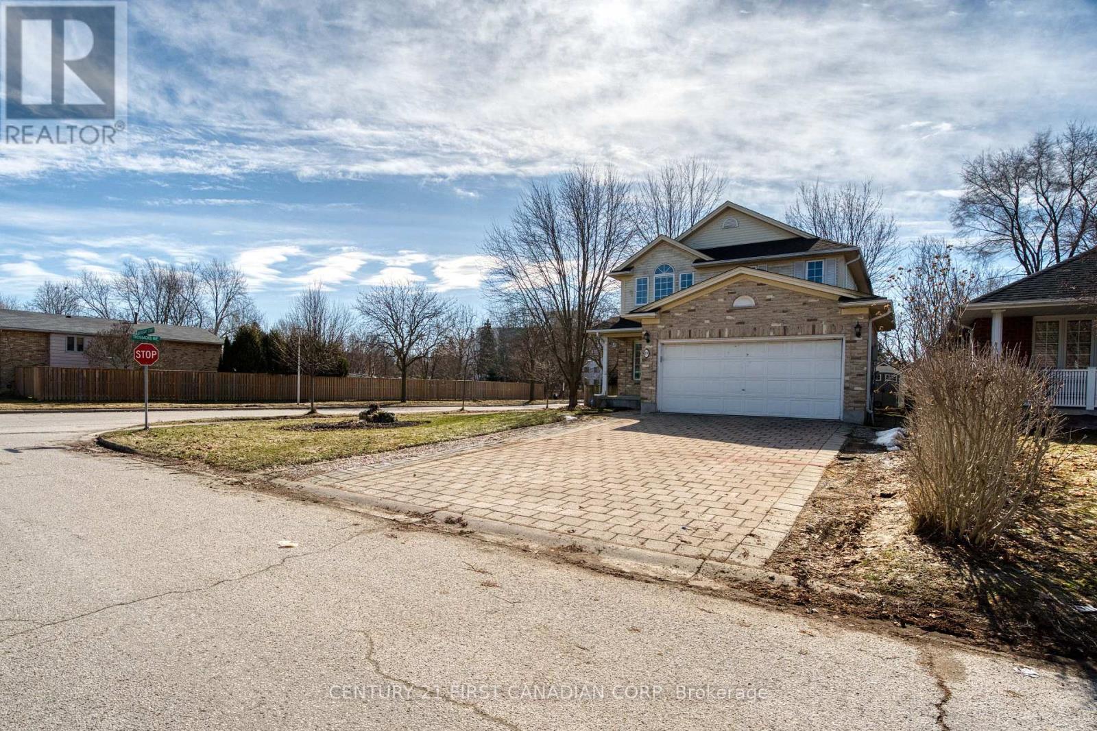 89 Mctaggart Court, London North, Ontario  N5X 3L9 - Photo 3 - X12862004