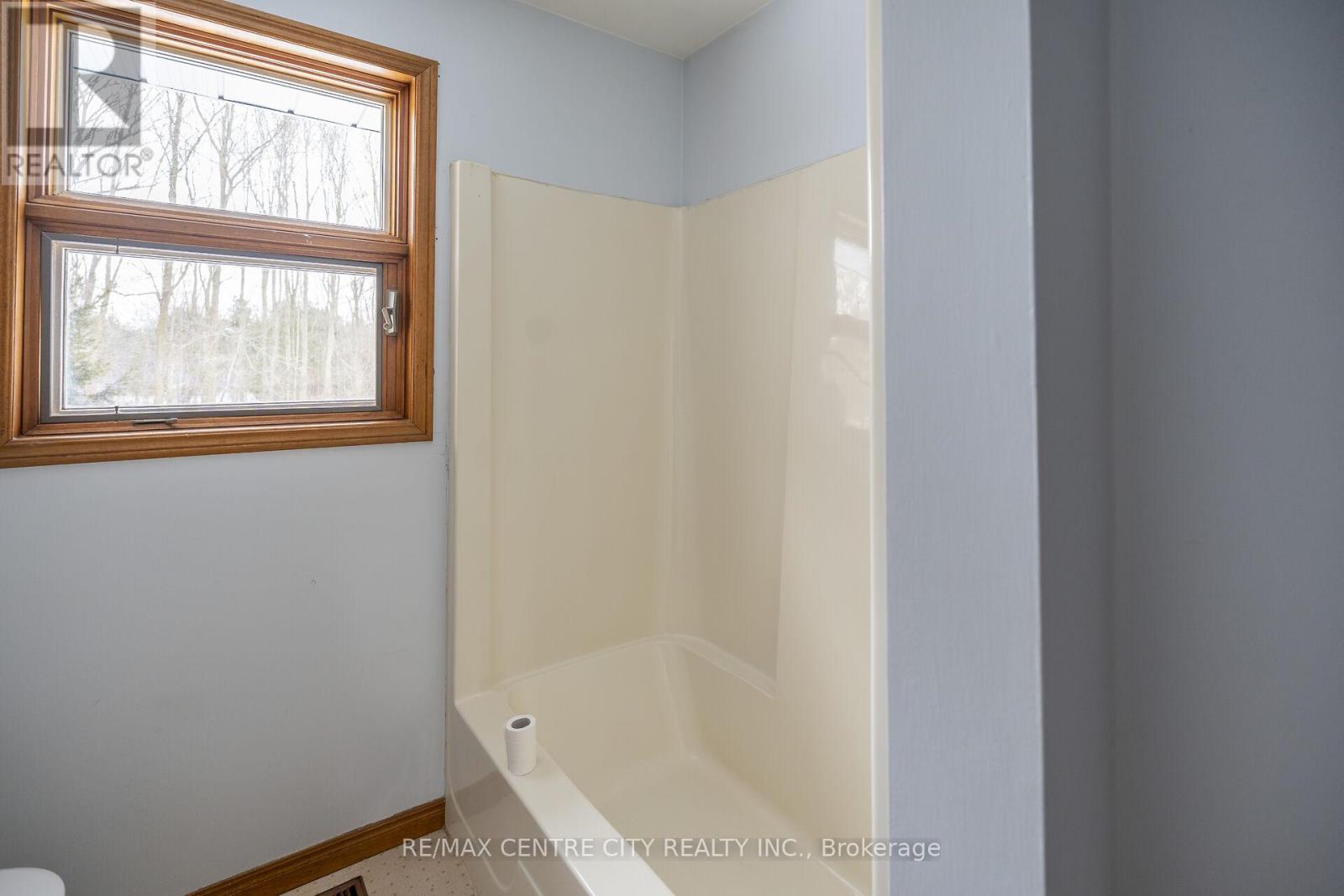 1496 Elgin Cty Rd 55 Road, Norfolk, Ontario  N0J 1Y0 - Photo 28 - X12862094