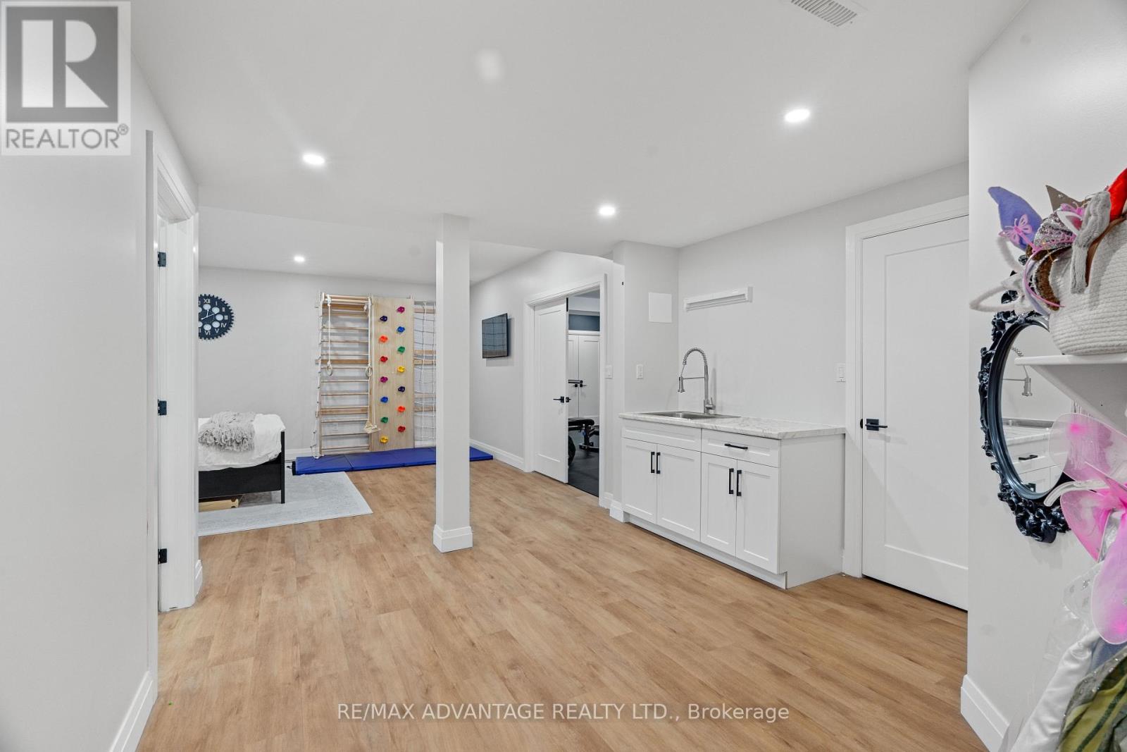 94 Mill Pond Crescent, Thames Centre, Ontario  N0L 1G2 - Photo 32 - X12862174