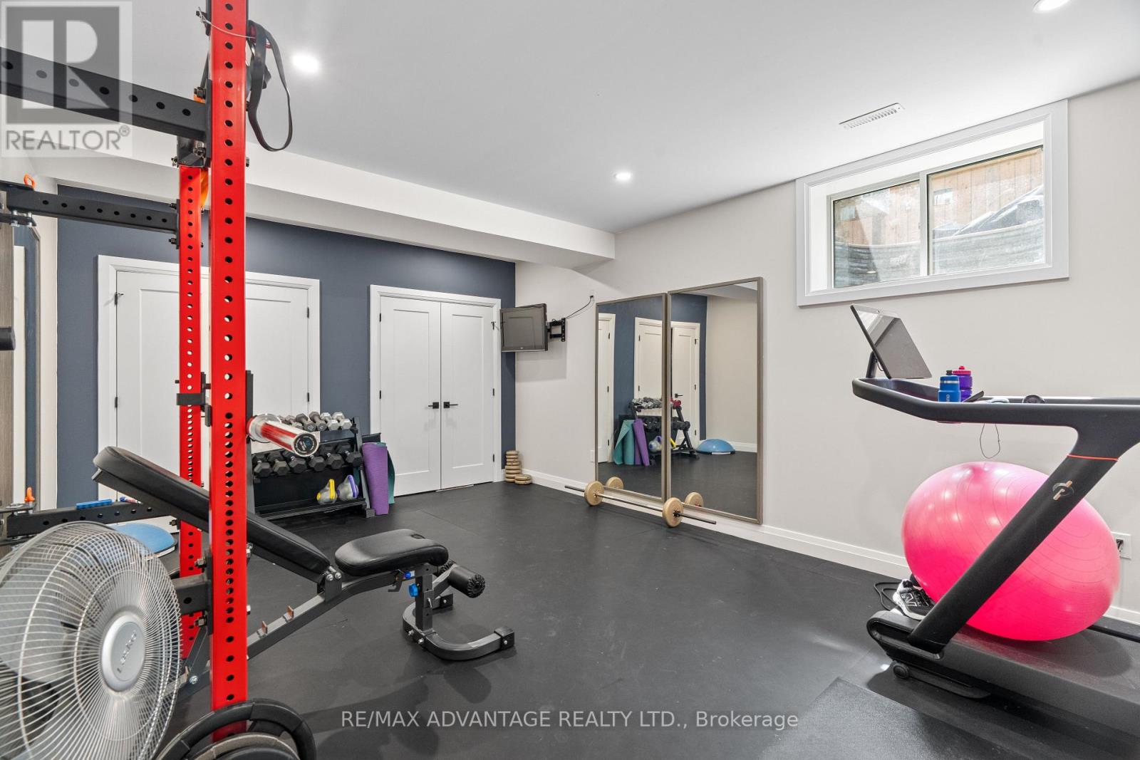 94 Mill Pond Crescent, Thames Centre, Ontario  N0L 1G2 - Photo 37 - X12862174