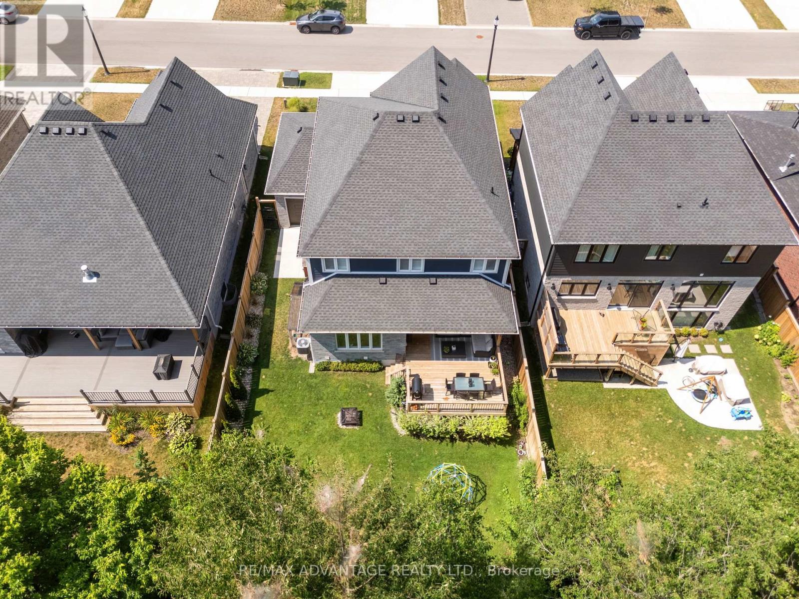 94 Mill Pond Crescent, Thames Centre, Ontario  N0L 1G2 - Photo 46 - X12862174