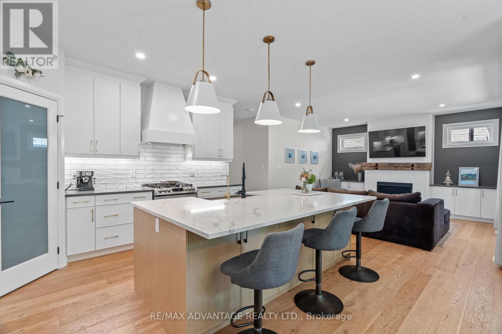 94 Mill Pond Crescent, Thames Centre, Ontario  N0L 1G2 - Photo 7 - X12862174