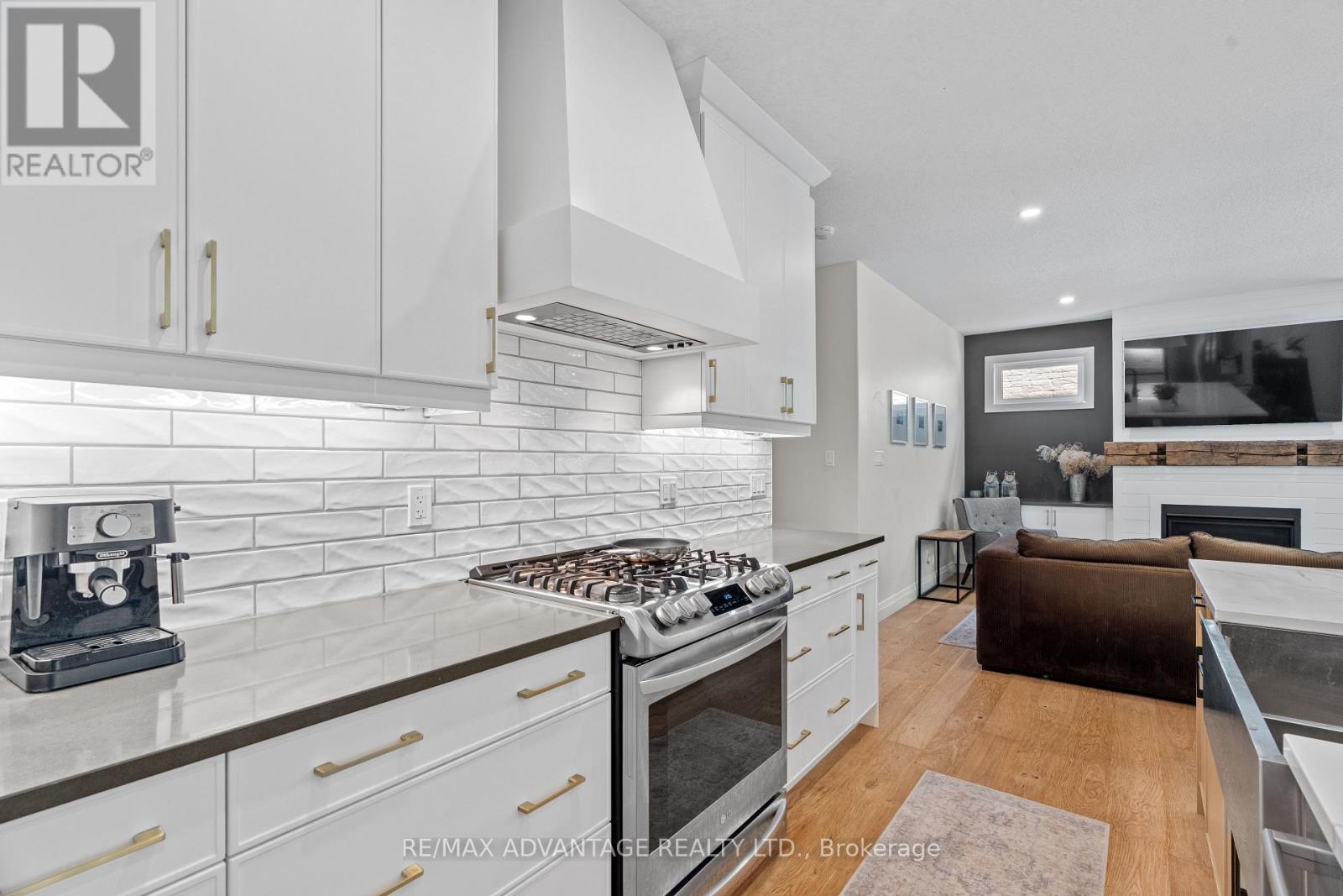 94 Mill Pond Crescent, Thames Centre, Ontario  N0L 1G2 - Photo 9 - X12862174