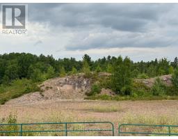 705 RANTZ ROAD, Petawawa, Ontario