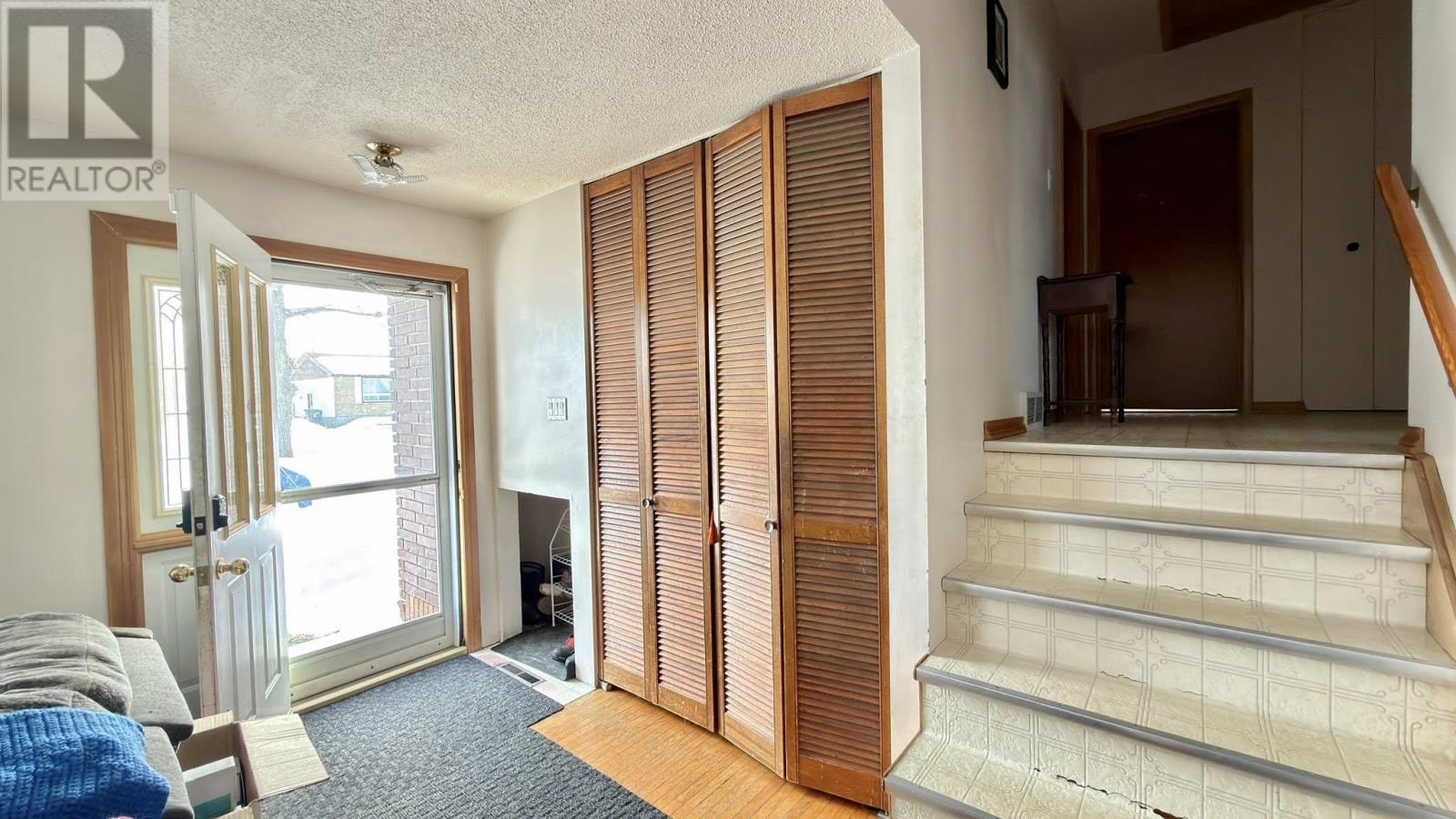 173 Hemlock Pl, Thunder Bay, Ontario  P7C 1W8 - Photo 8 - TB2600384