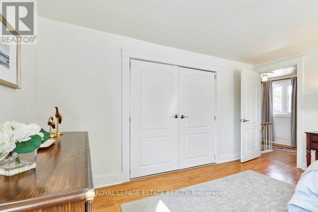 15 Squires Avenue, Toronto (O'connor-Parkview), Ontario  M4B 2R2 - Photo 23 - E12832778