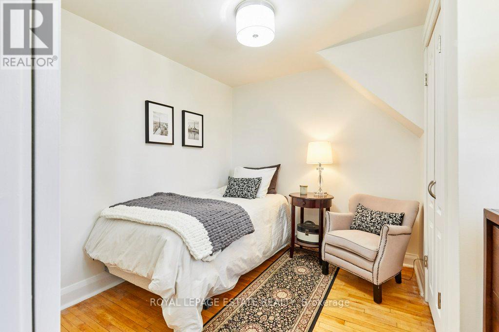 15 Squires Avenue, Toronto (O'connor-Parkview), Ontario  M4B 2R2 - Photo 28 - E12832778