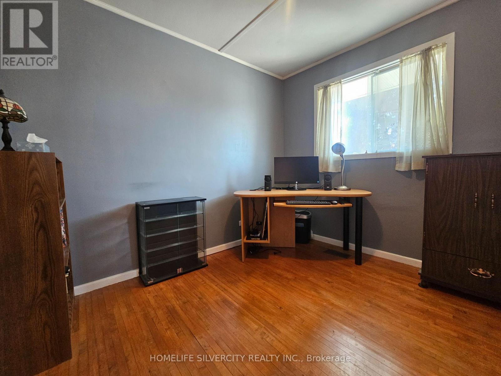 3067 Churchill Avenue, Mississauga (Malton), Ontario  L4T 1R4 - Photo 12 - W12861632