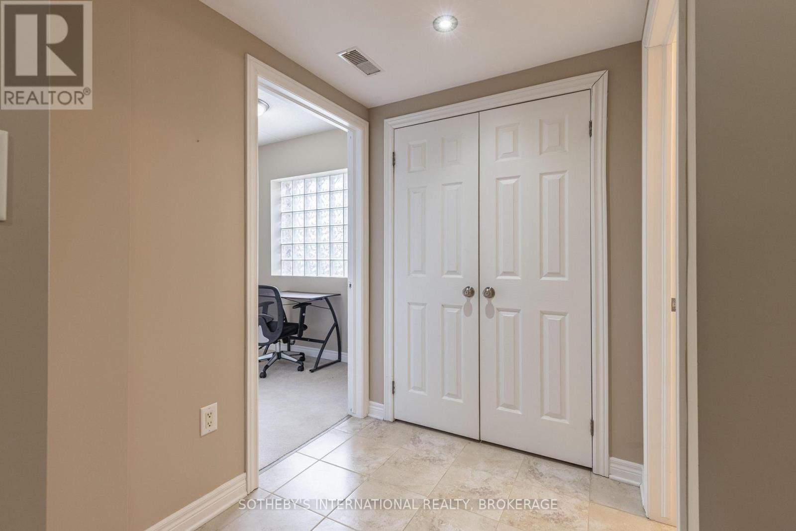 205 - 678 Line 2 Road, Niagara-On-The-Lake (Virgil), Ontario  L0S 1T0 - Photo 12 - X12862134