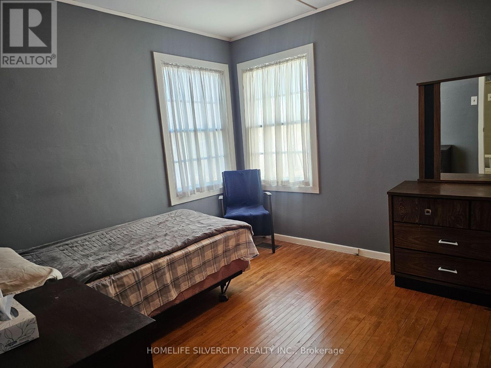 3067 Churchill Avenue, Mississauga (Malton), Ontario  L4T 1R4 - Photo 17 - W12861632