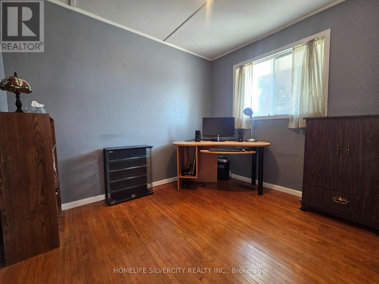 3067 Churchill Avenue, Mississauga (Malton), Ontario  L4T 1R4 - Photo 11 - W12861632