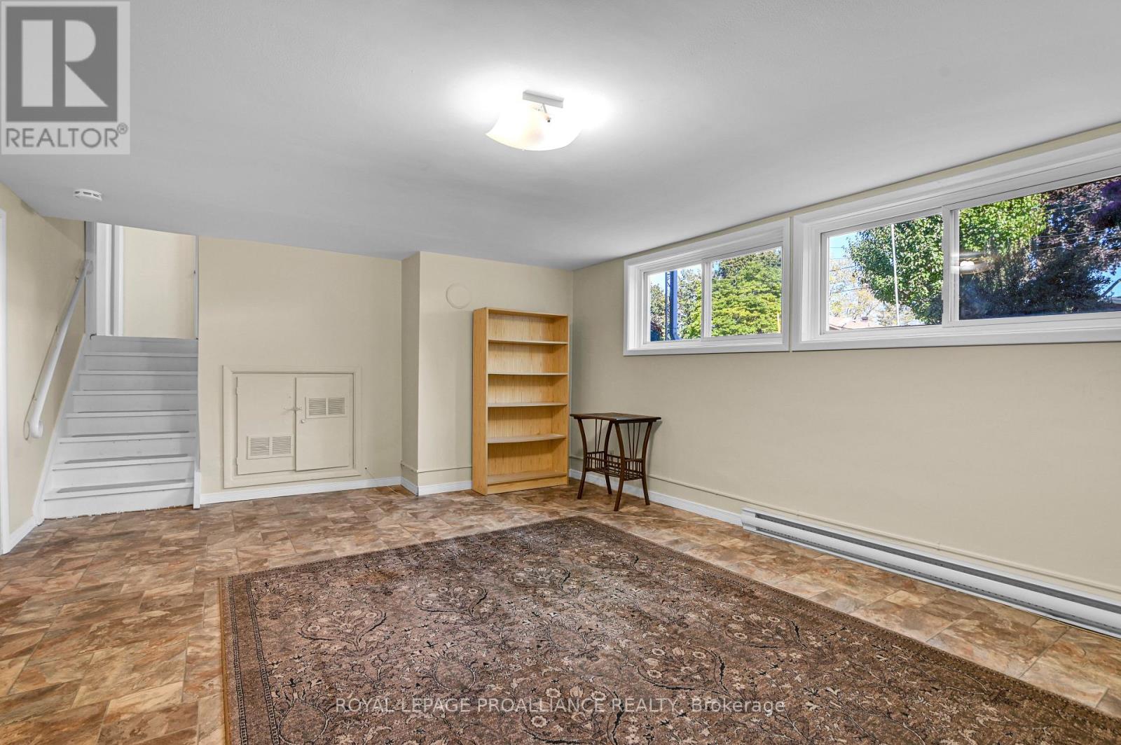 42 Davison Avenue, Brockville, Ontario  K6V 3C2 - Photo 28 - X12848710