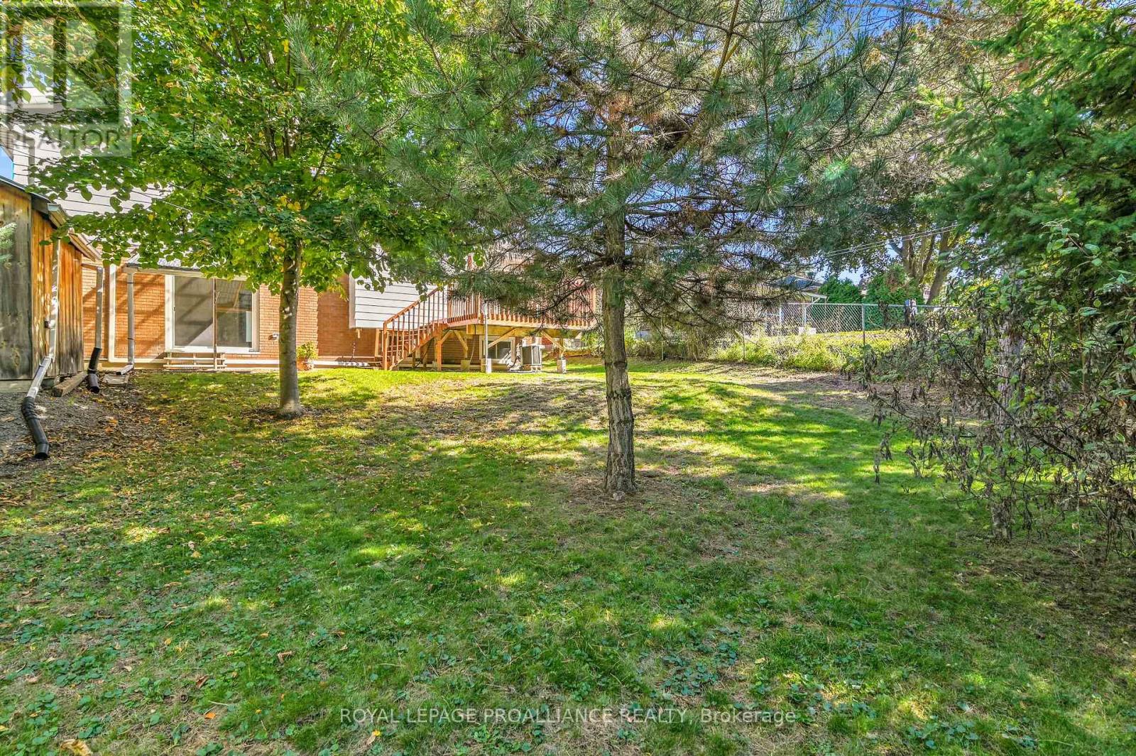 42 Davison Avenue, Brockville, Ontario  K6V 3C2 - Photo 38 - X12848710