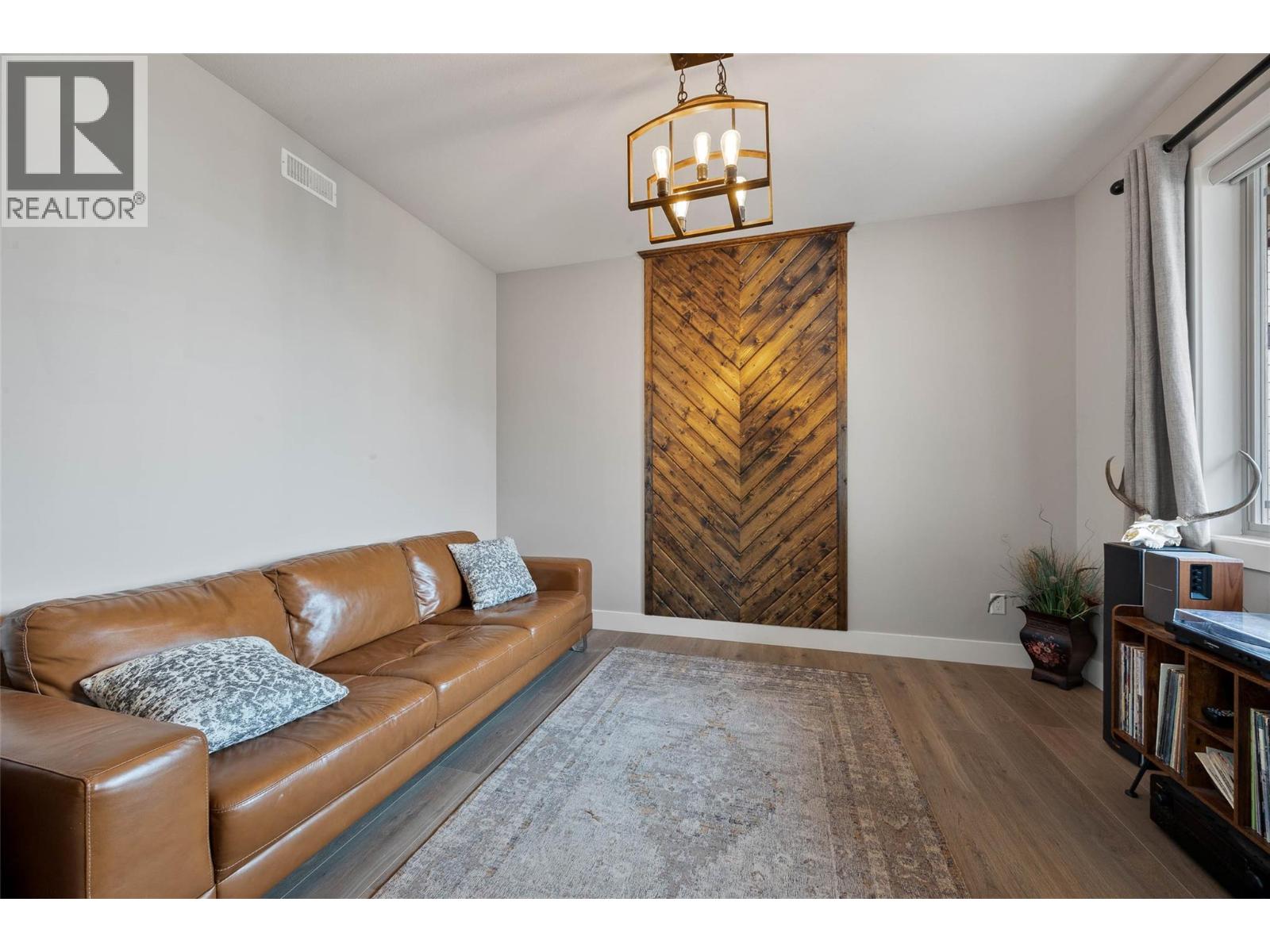 733 Hayward Place, Kamloops, British Columbia  V2B 0G1 - Photo 15 - 10378091