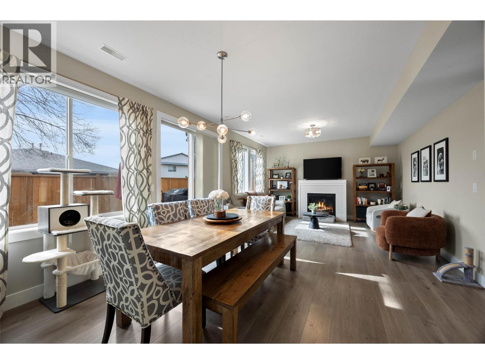 733 Hayward Place, Kamloops, British Columbia  V2B 0G1 - Photo 4 - 10378091