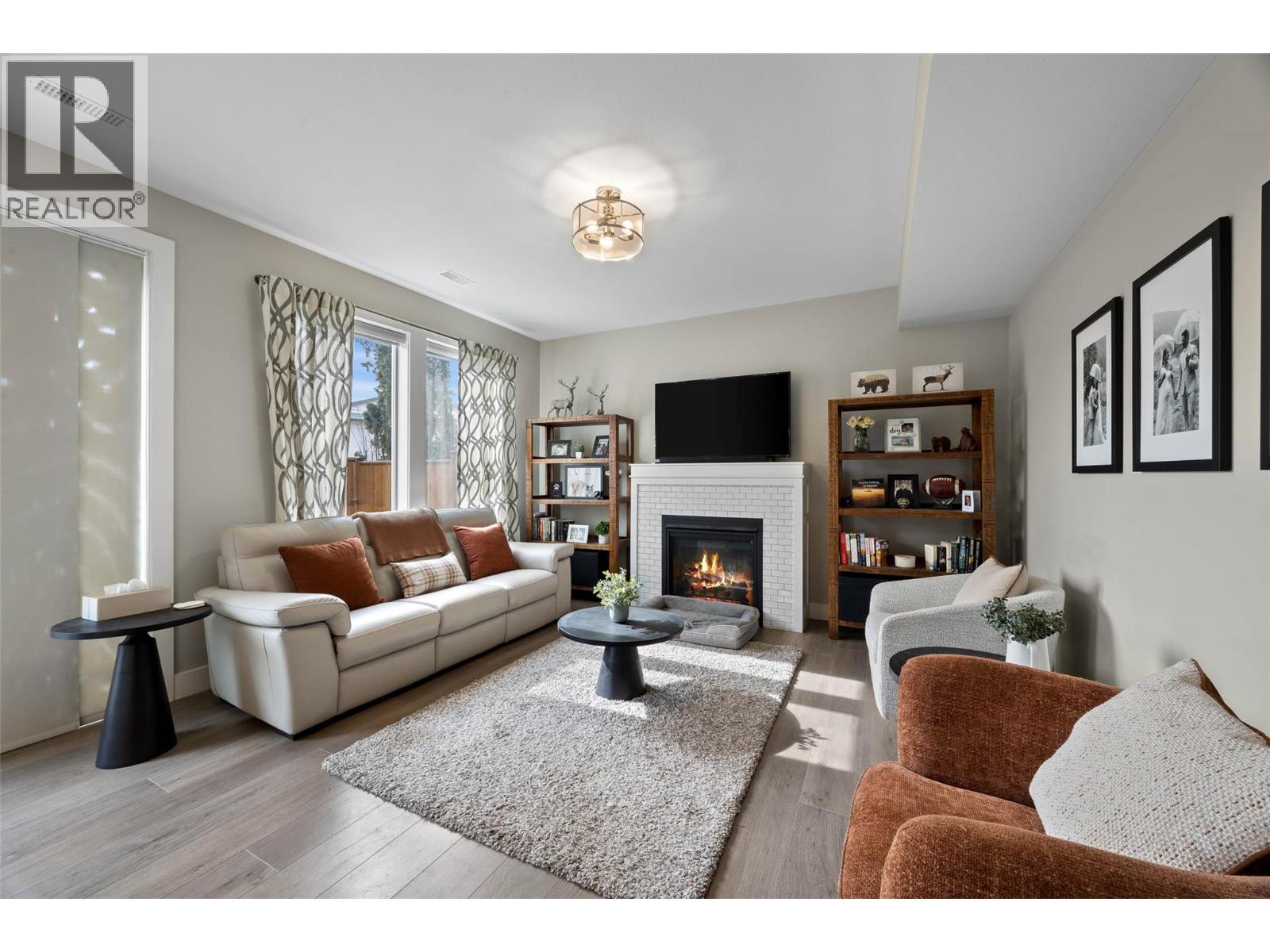 733 Hayward Place, Kamloops, British Columbia  V2B 0G1 - Photo 5 - 10378091