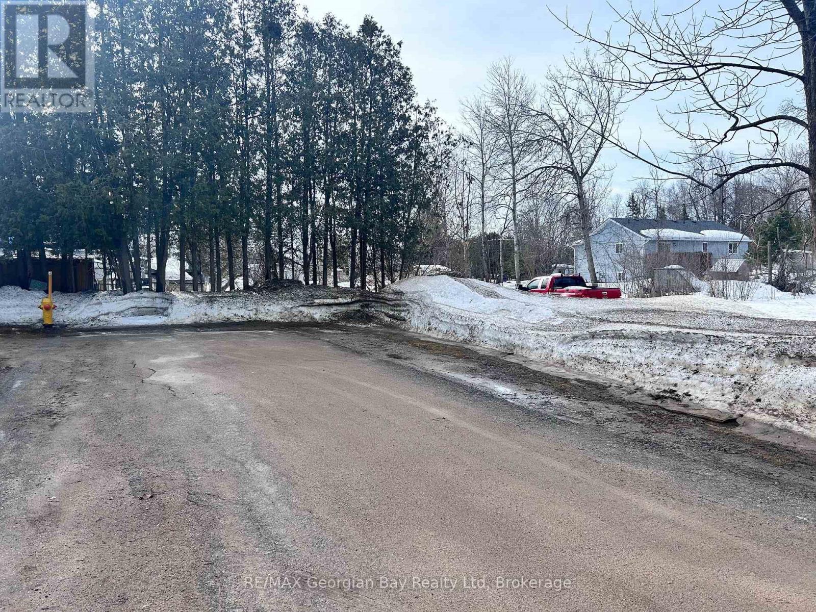 564 Keewatin Avenue, Tay, Ontario  L0K 1R0 - Photo 4 - S12862036