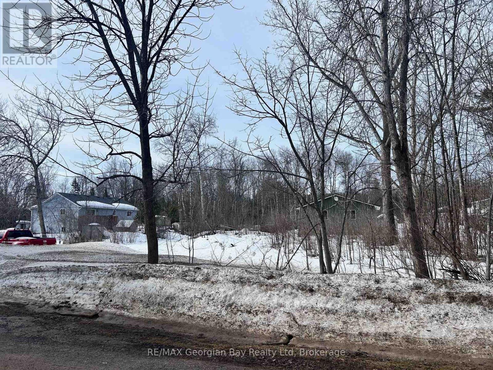 564 Keewatin Avenue, Tay, Ontario  L0K 1R0 - Photo 5 - S12862036