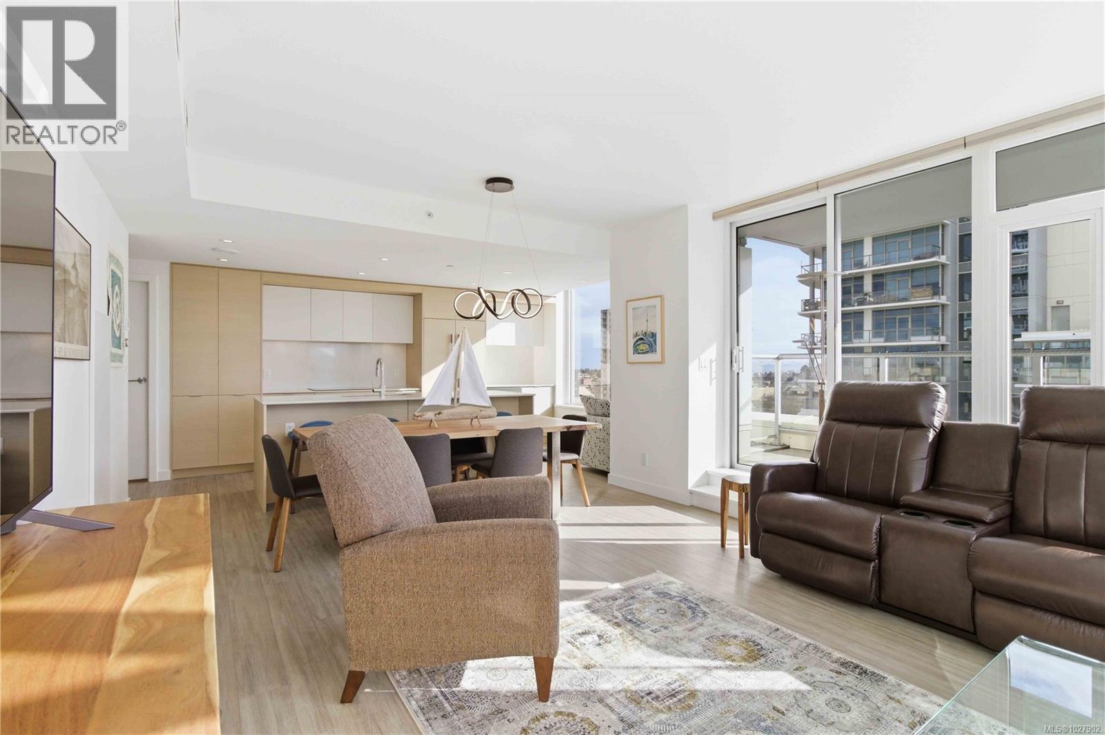 1001 848 Yates St, Victoria, British Columbia  V8W 0G2 - Photo 6 - 1027902