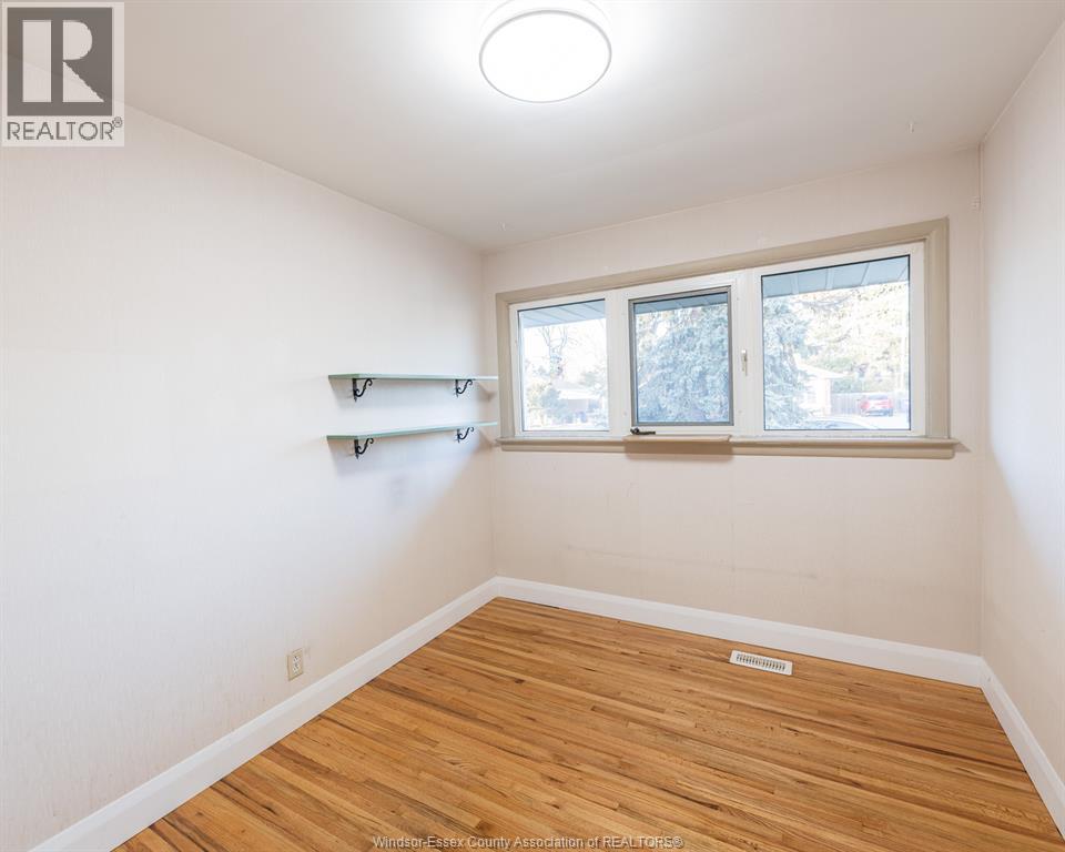 3891 Longfellow, Windsor, Ontario  N9G 2B4 - Photo 13 - 26004847