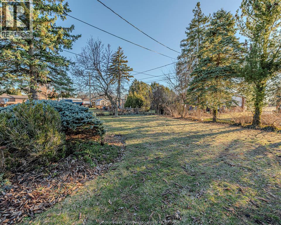 3891 Longfellow, Windsor, Ontario  N9G 2B4 - Photo 32 - 26004847