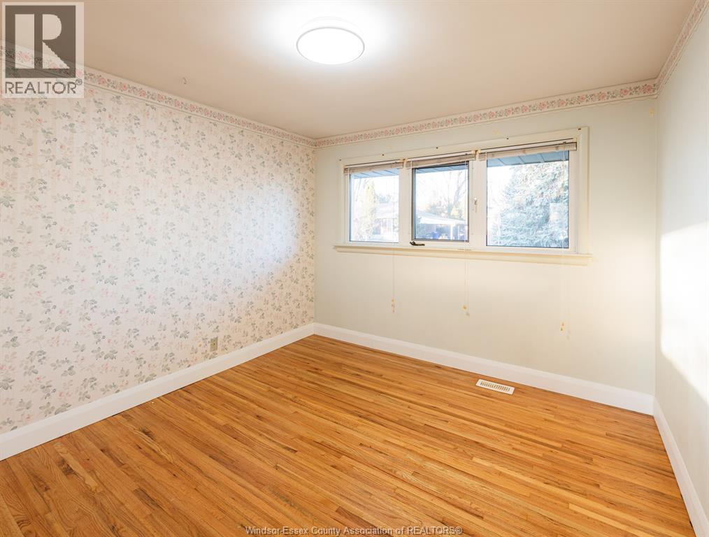 3891 Longfellow, Windsor, Ontario  N9G 2B4 - Photo 14 - 26004847
