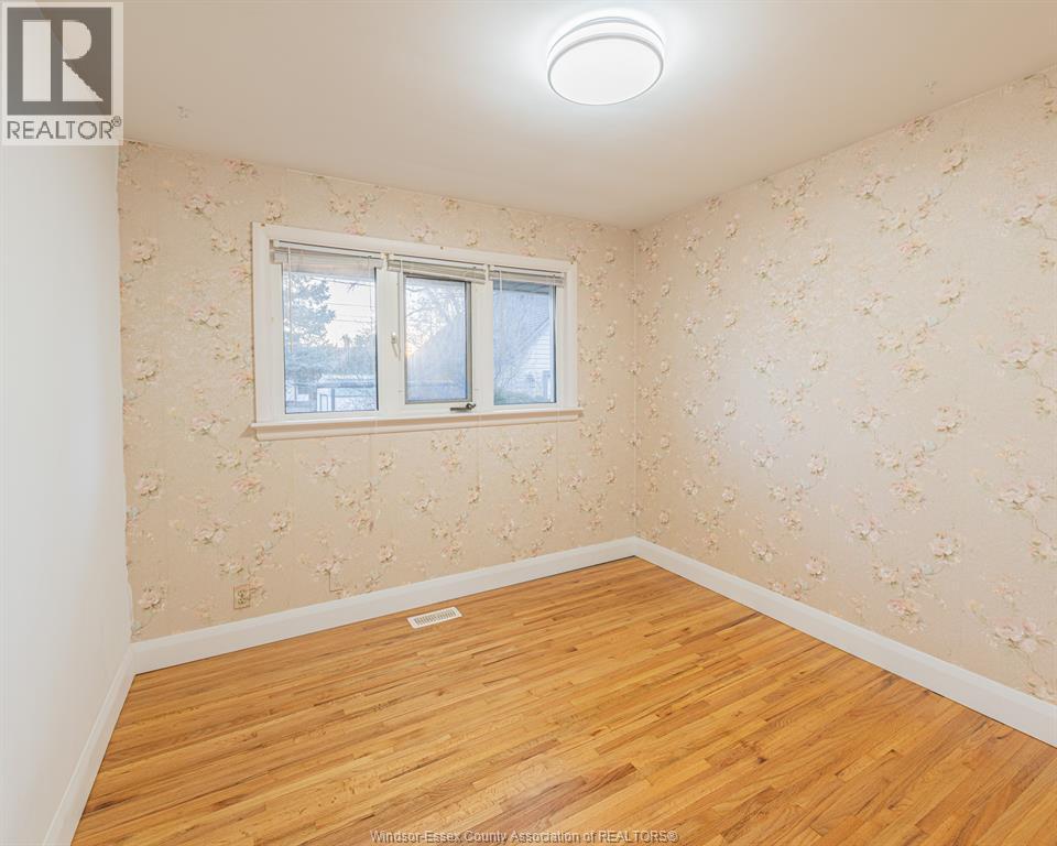 3891 Longfellow, Windsor, Ontario  N9G 2B4 - Photo 15 - 26004847