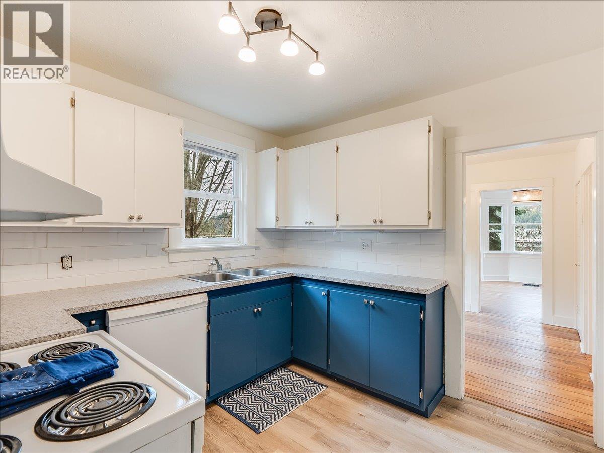 8, 10 & 16 View Street, Nelson, British Columbia  V1L 2V2 - Photo 12 - 10375397