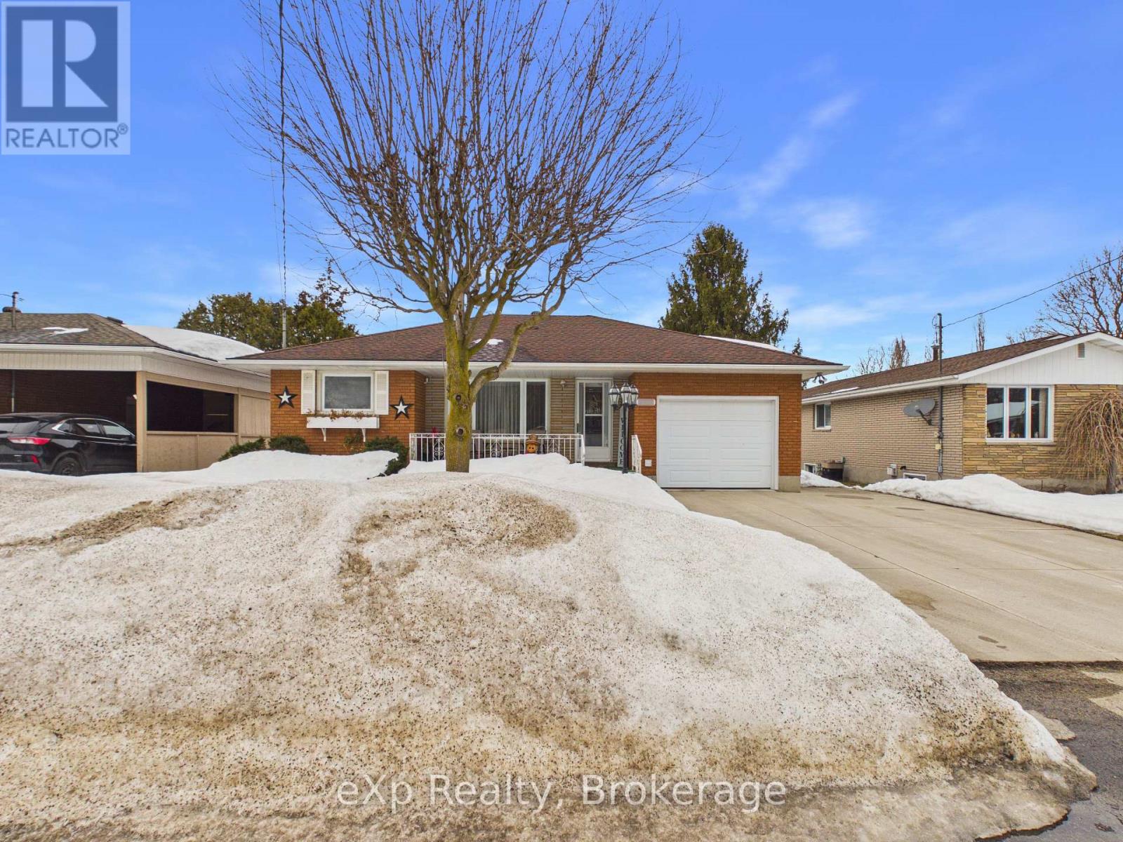 500 6TH STREET, Hanover, Ontario