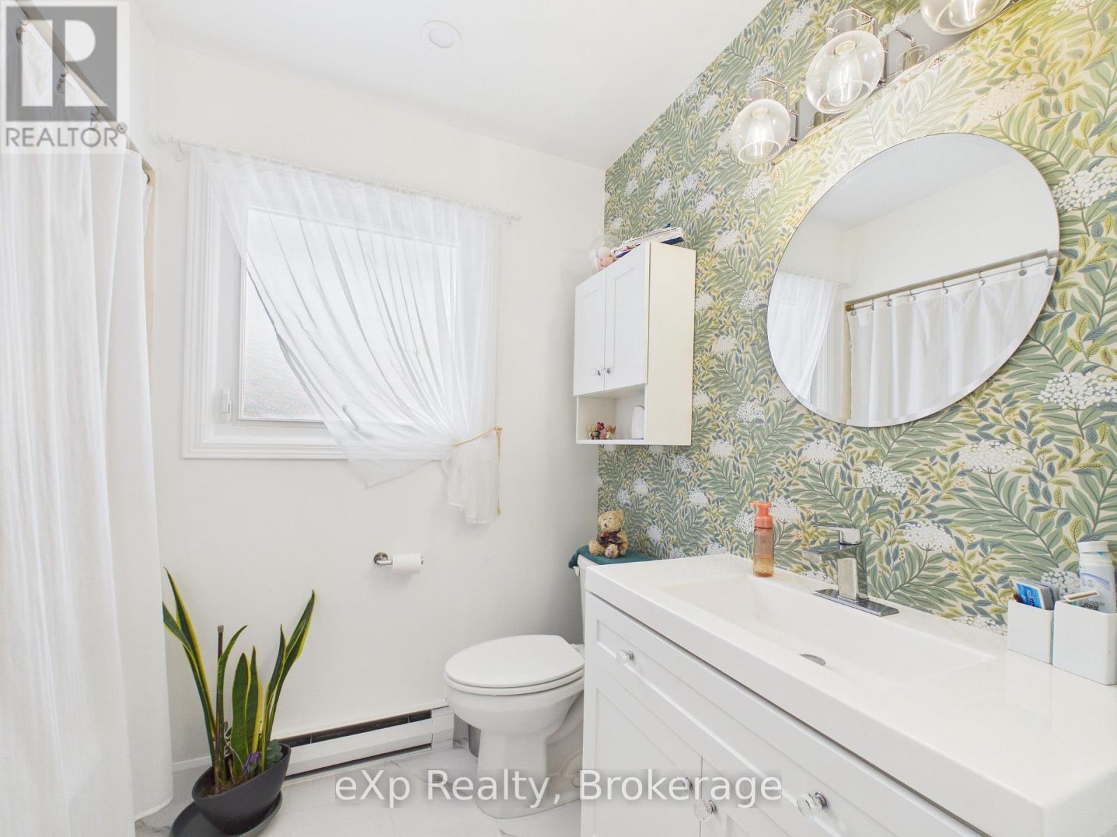 500 6th Street, Hanover, Ontario  N4N 1E5 - Photo 12 - X12861982