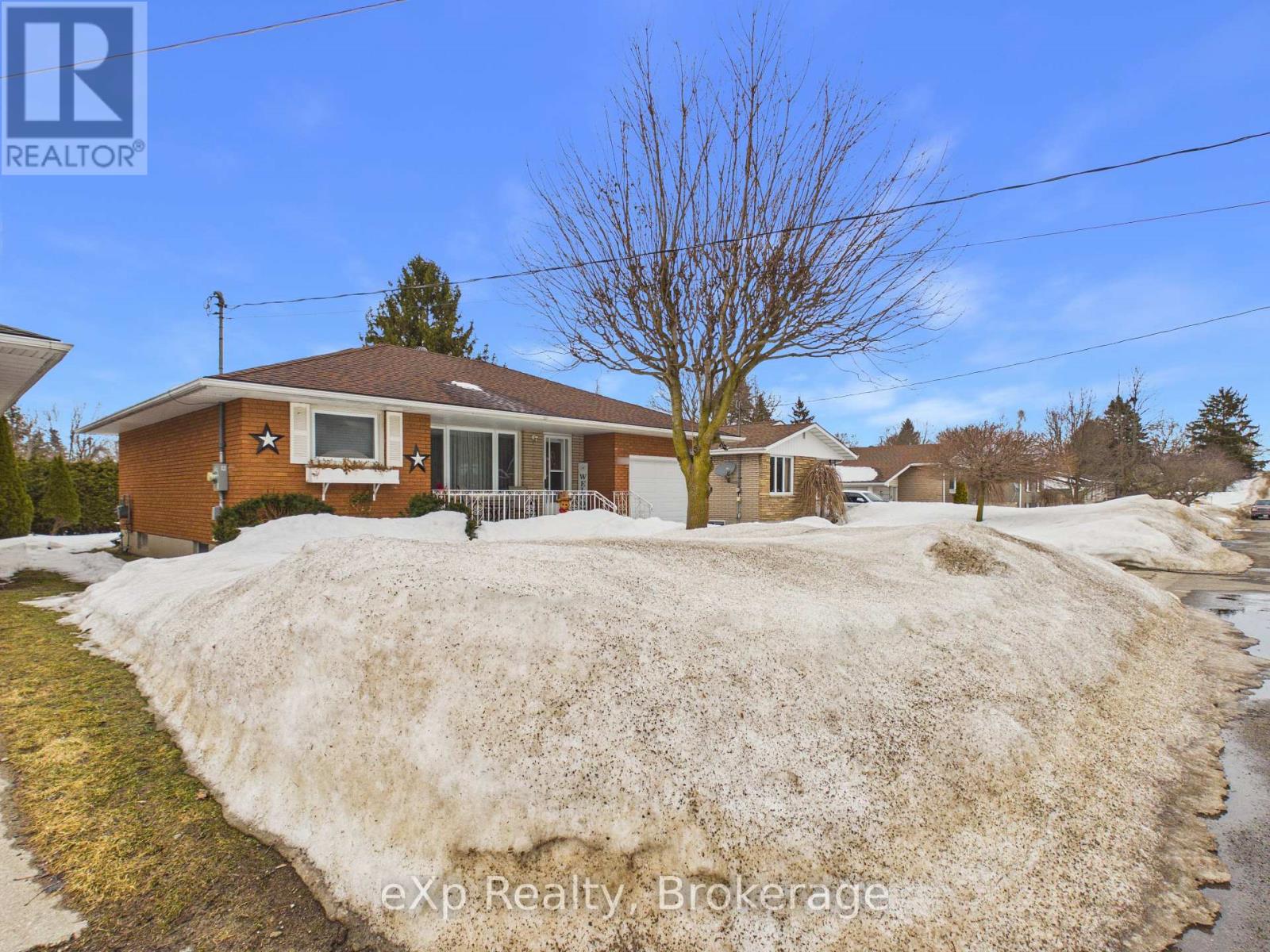 500 6th Street, Hanover, Ontario  N4N 1E5 - Photo 2 - X12861982
