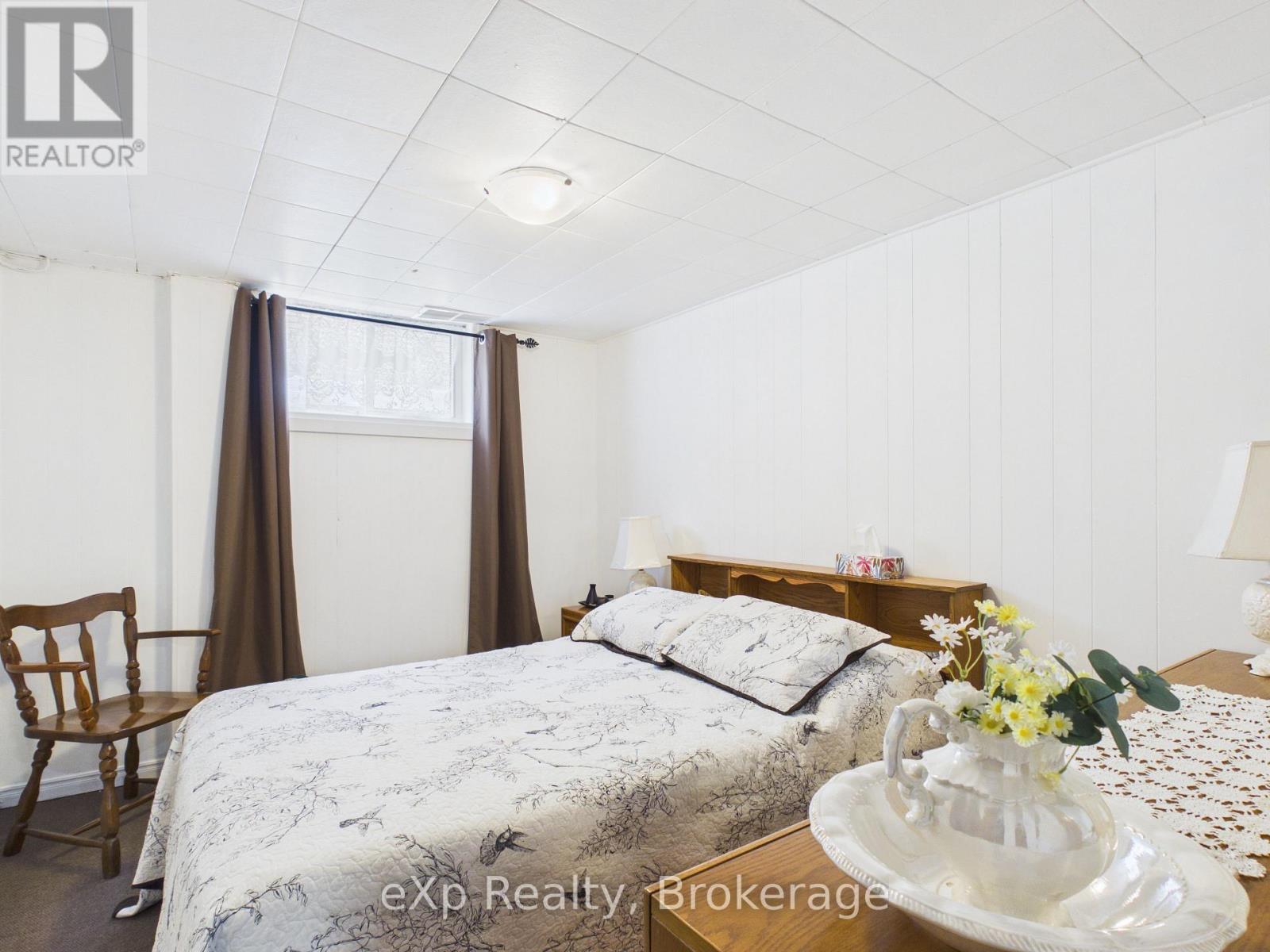 500 6th Street, Hanover, Ontario  N4N 1E5 - Photo 24 - X12861982