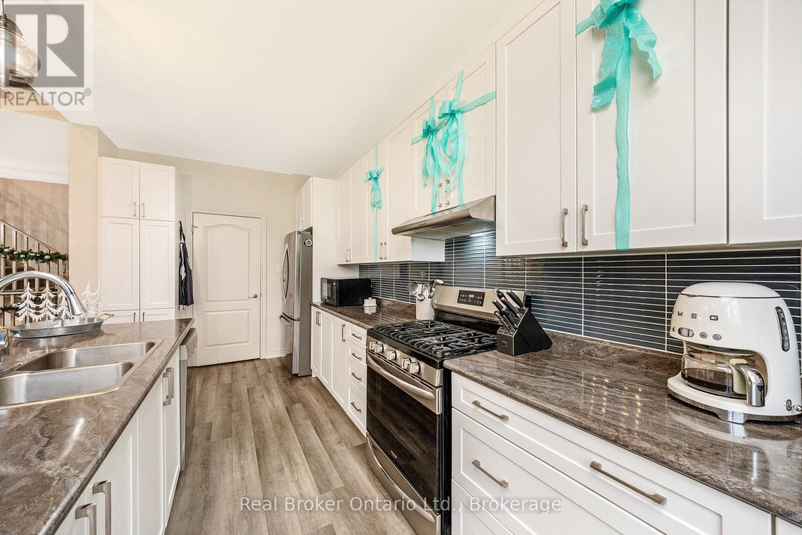 61 Kirvan Street, Centre Wellington, Ontario  N1M 0G9 - Photo 14 - X12862028