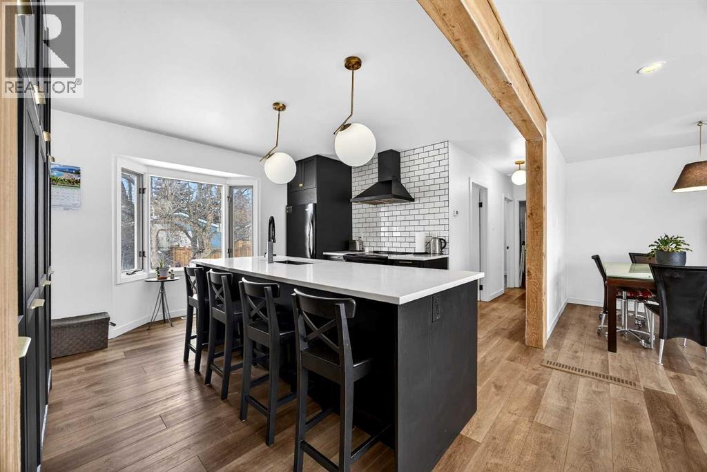 23 Beaupre Crescent Nw, Calgary, Alberta  T3B 2S9 - Photo 6 - A2285320