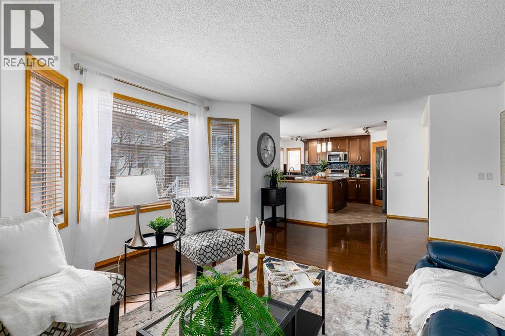 168 Fairways Drive Nw, Airdrie, Alberta  T4B 2R8 - Photo 6 - A2291124