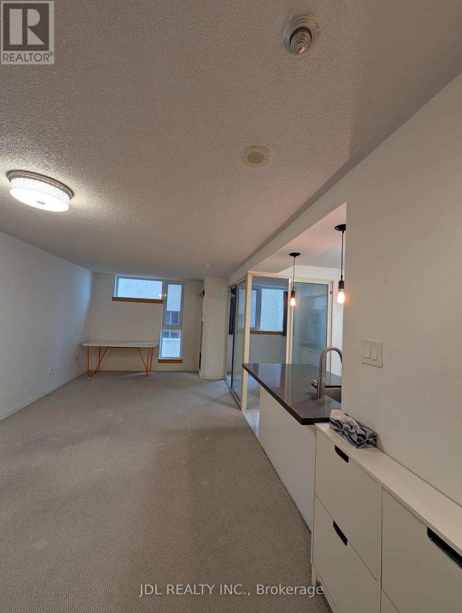 713 - 1055 Bay Street, Toronto, Ontario  M5S 3A3 - Photo 2 - C12862138