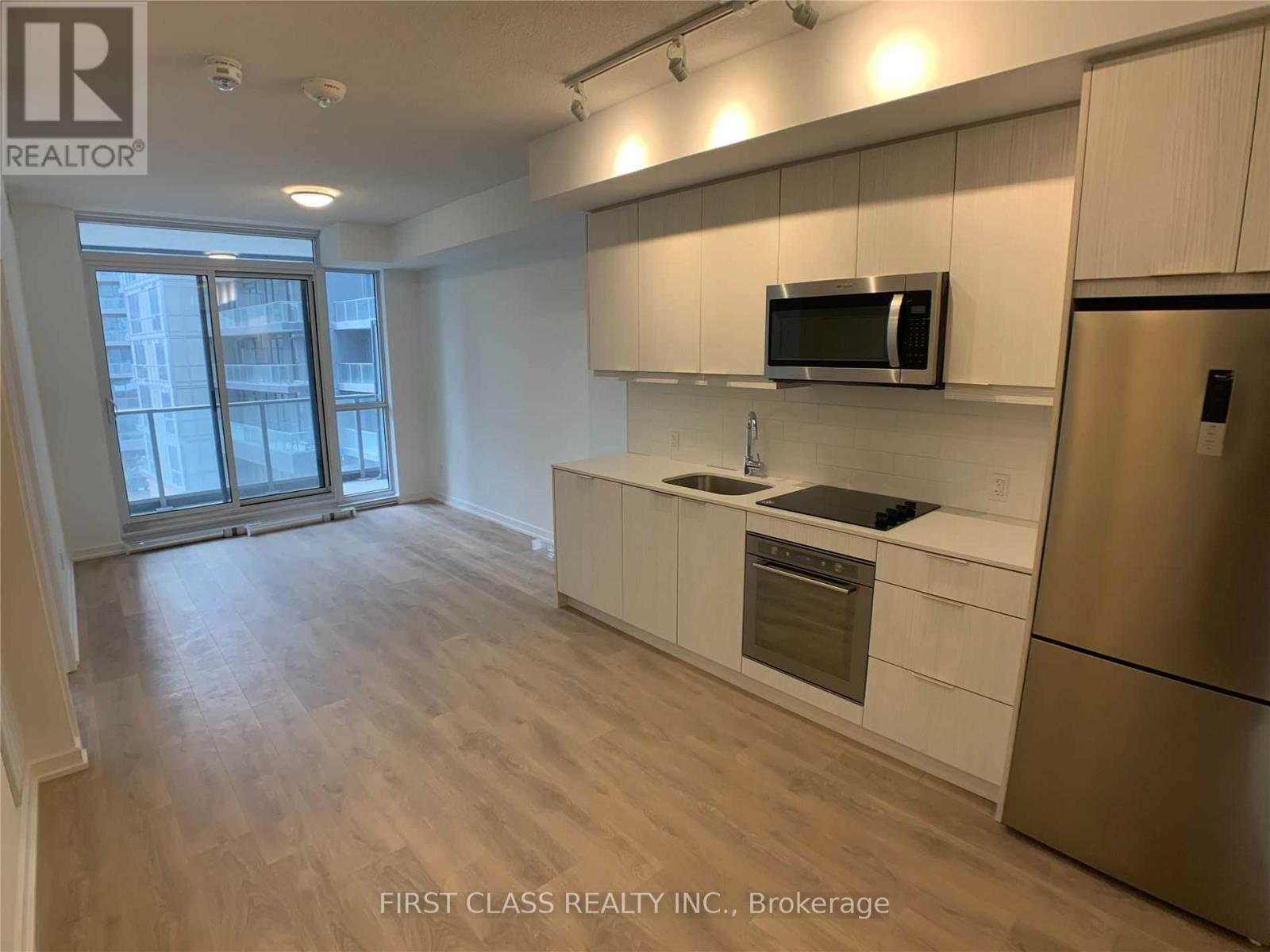 405 - 32 FOREST MANOR ROAD, Toronto, Ontario