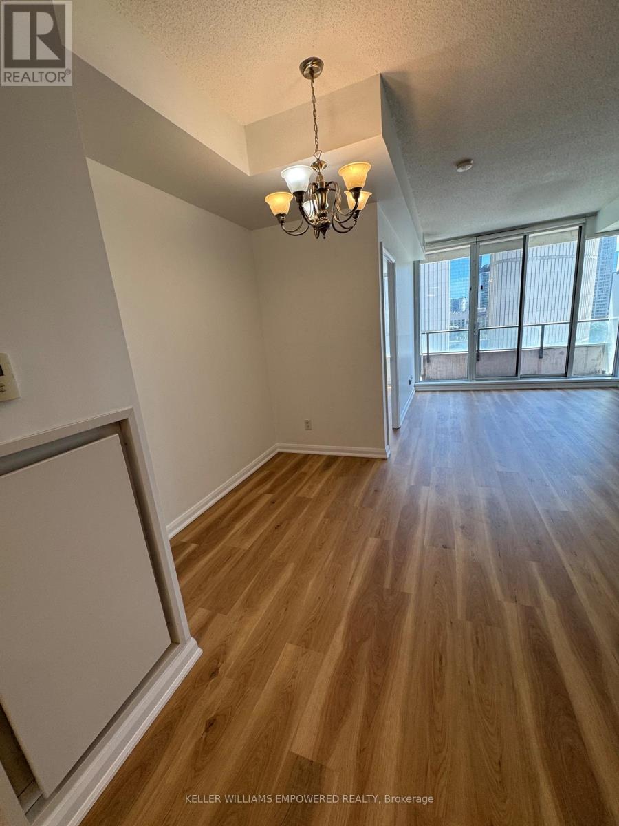 1708 - 111 Elizabeth Street, Toronto, Ontario  M5G 1P7 - Photo 7 - C12862240