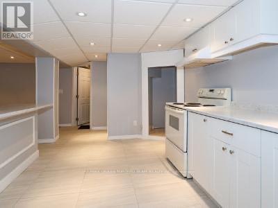 Lower - 745 Coxwell Avenue, Toronto, Ontario  M4C 3C5 - Photo 6 - E12861984