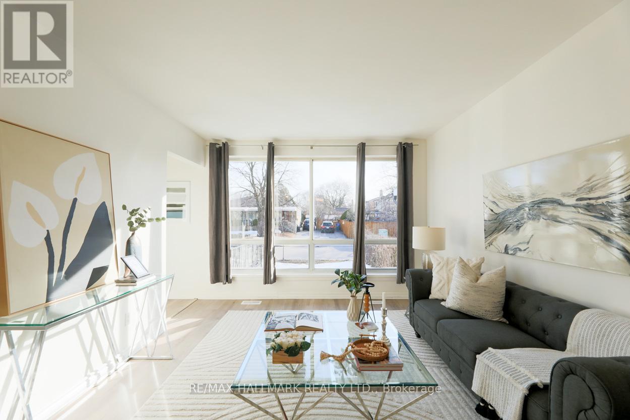 152 Santamonica Boulevard, Toronto, Ontario  M1L 4H6 - Photo 10 - E12862154